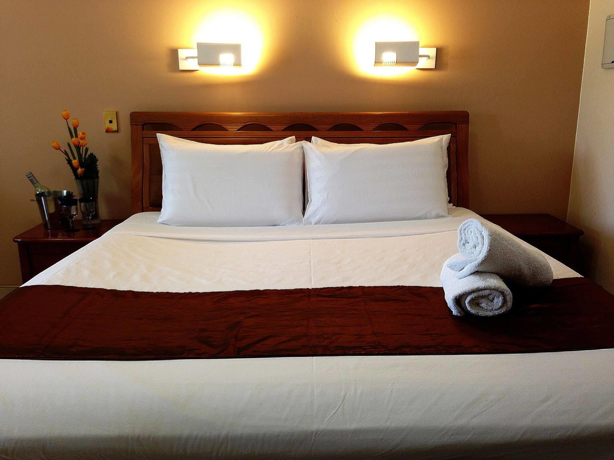 בריסביין Novena Palms Motel מראה חיצוני תמונה