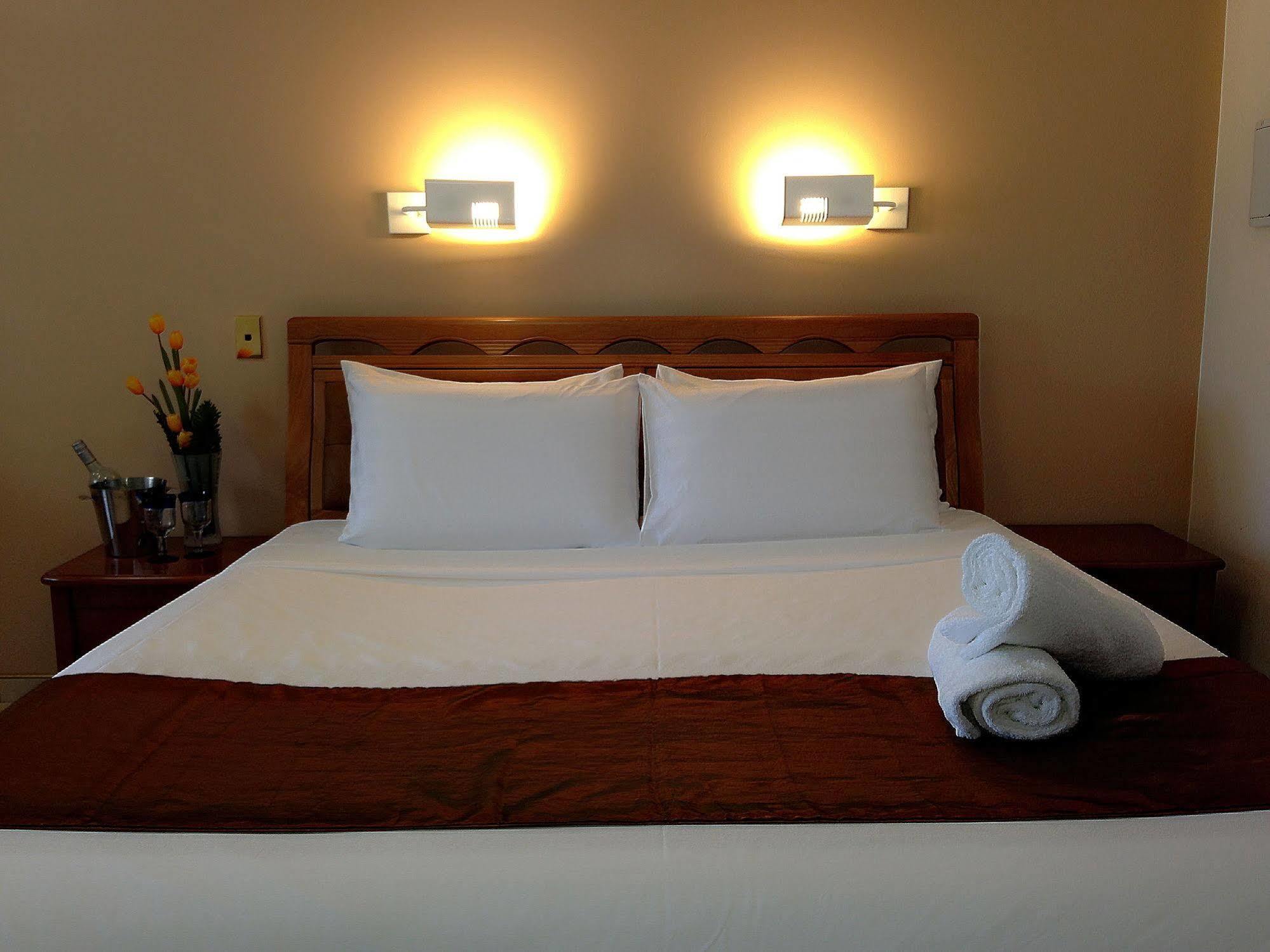 בריסביין Novena Palms Motel מראה חיצוני תמונה