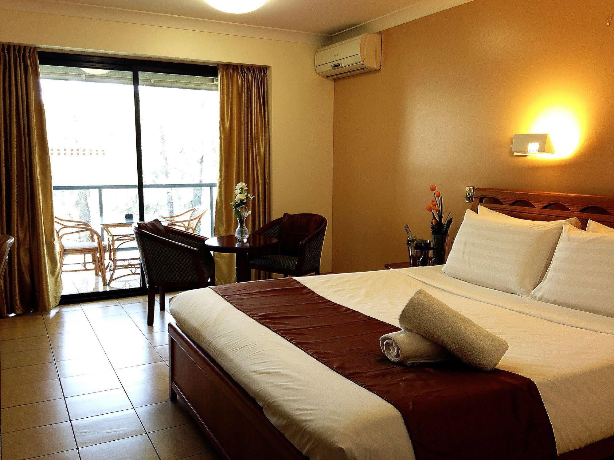 בריסביין Novena Palms Motel מראה חיצוני תמונה